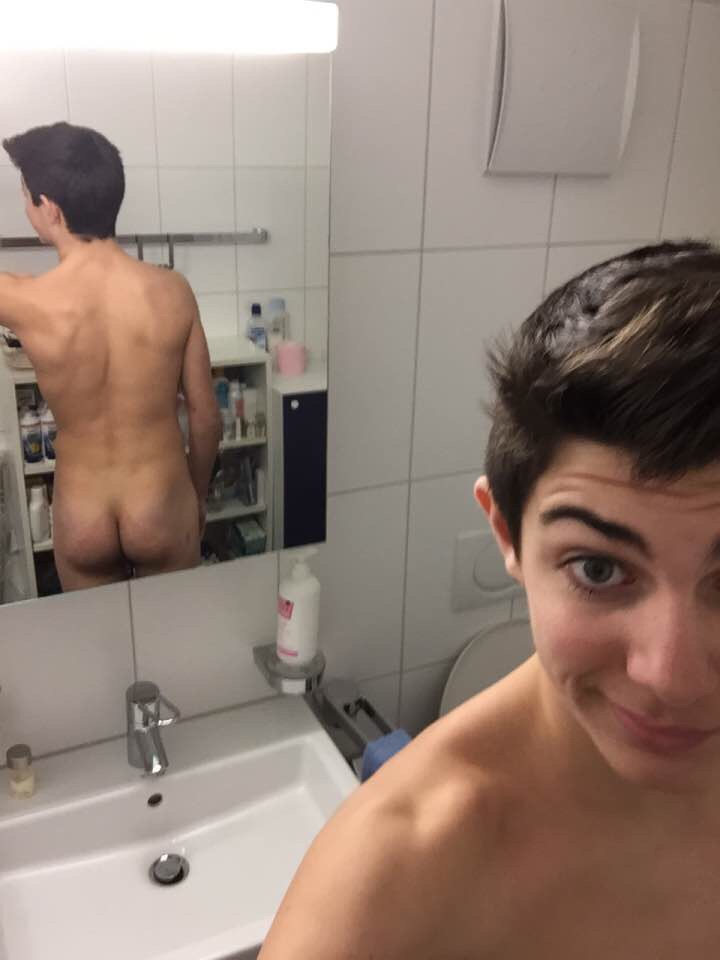 Teenboy Selfies